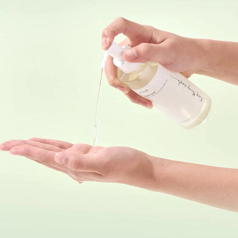 Heartleaf Pore Control Cleansing Oil - Image 3