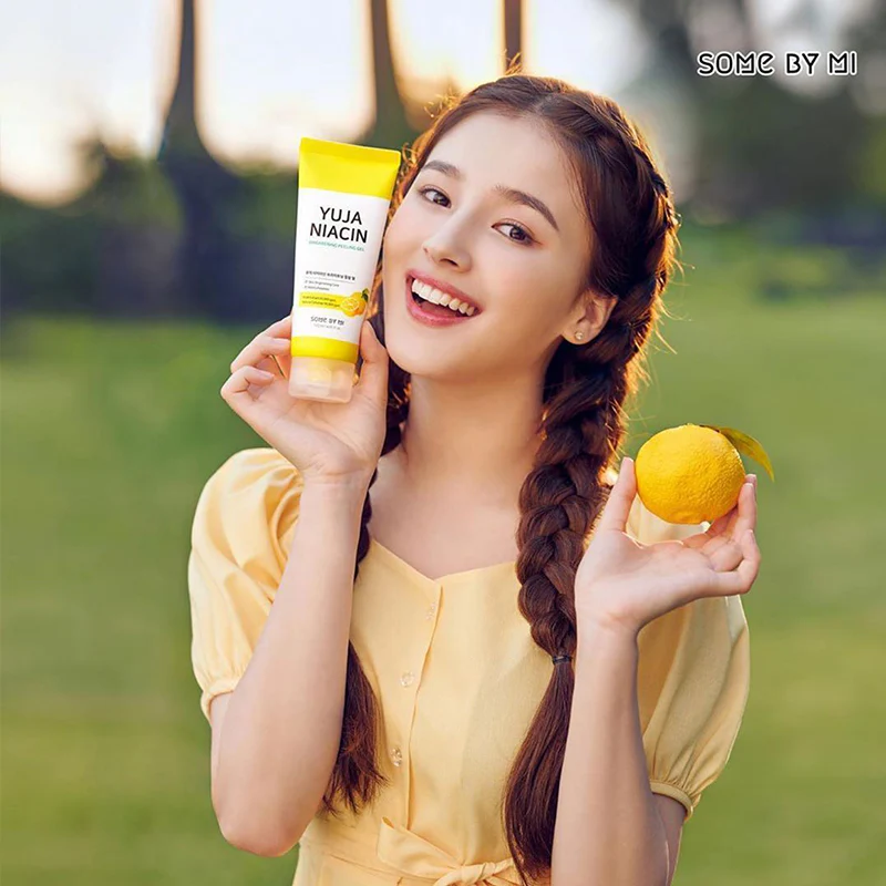 Yuja Niacin Brightening Peeling Gel - Image 4
